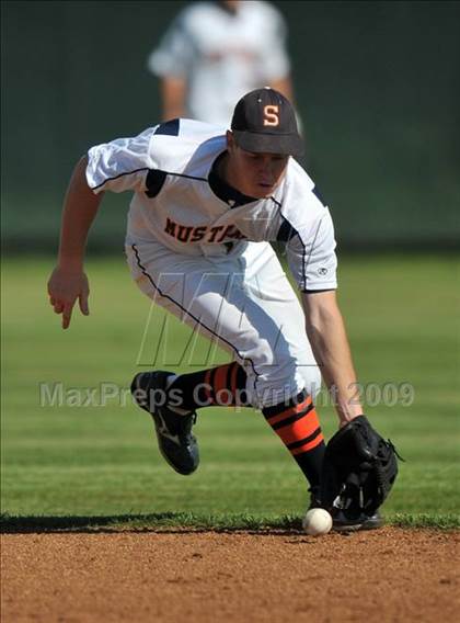 Thumbnail 1 in Garland @ Sachse photogallery.