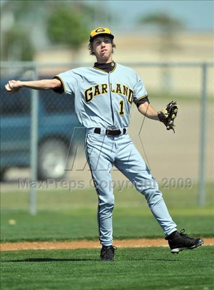 Thumbnail 2 in Garland @ Sachse photogallery.