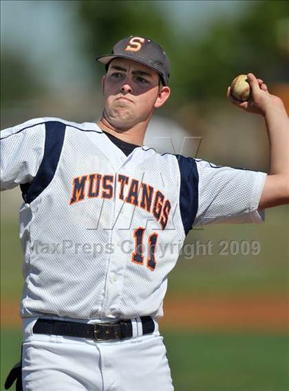 Thumbnail 3 in Garland @ Sachse photogallery.