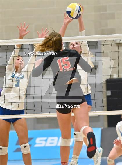 Thumbnail 2 in Branson @ Palos Verdes (CIF State D1 Final) photogallery.