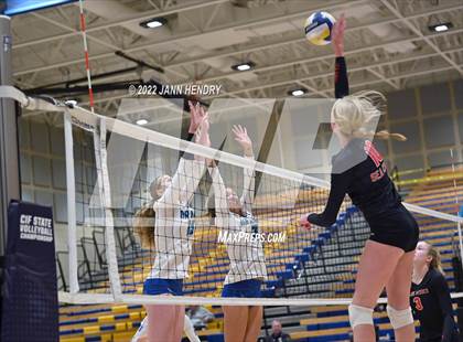Thumbnail 1 in Branson @ Palos Verdes (CIF State D1 Final) photogallery.