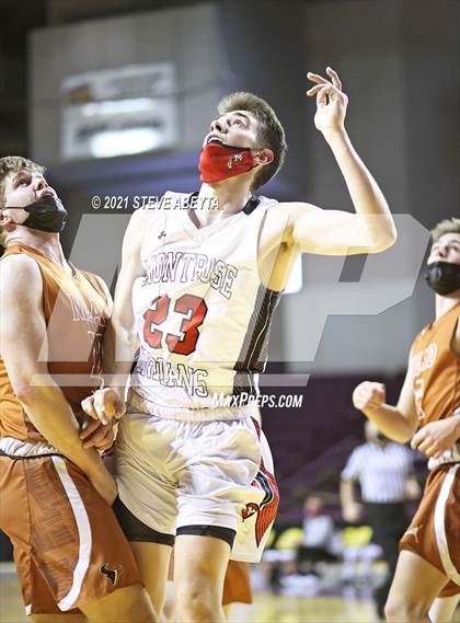 Thumbnail 2 in Mead v Montrose (CHSAA 4A Final) photogallery.