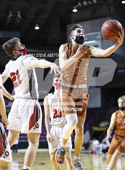 Thumbnail 2 in Mead v Montrose (CHSAA 4A Final) photogallery.