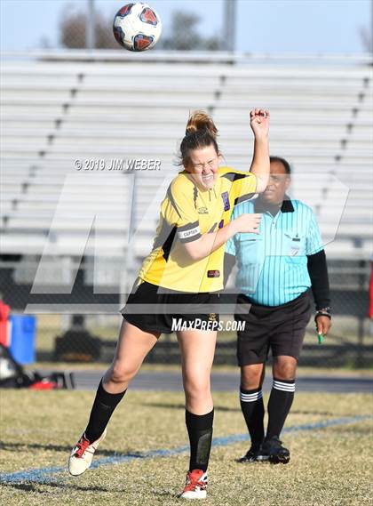 Thumbnail 1 in Pasco @ Hernando (FHSAA 3A Final) photogallery.