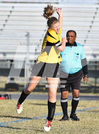 Thumbnail 2 in Pasco @ Hernando (FHSAA 3A Final) photogallery.