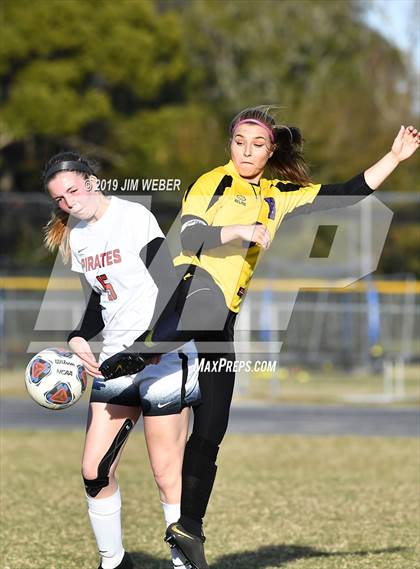 Thumbnail 2 in Pasco @ Hernando (FHSAA 3A Final) photogallery.
