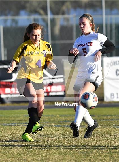 Thumbnail 2 in Pasco @ Hernando (FHSAA 3A Final) photogallery.