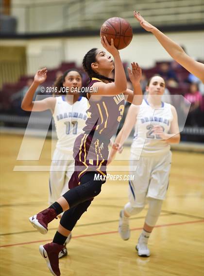 Thumbnail 1 in MacArthur [Douglas] vs Highlands photogallery.