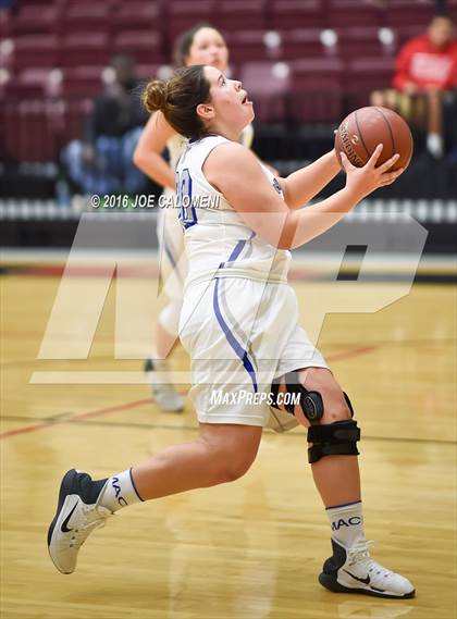 Thumbnail 2 in MacArthur [Douglas] vs Highlands photogallery.