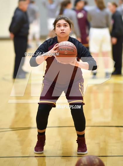 Thumbnail 3 in MacArthur [Douglas] vs Highlands photogallery.