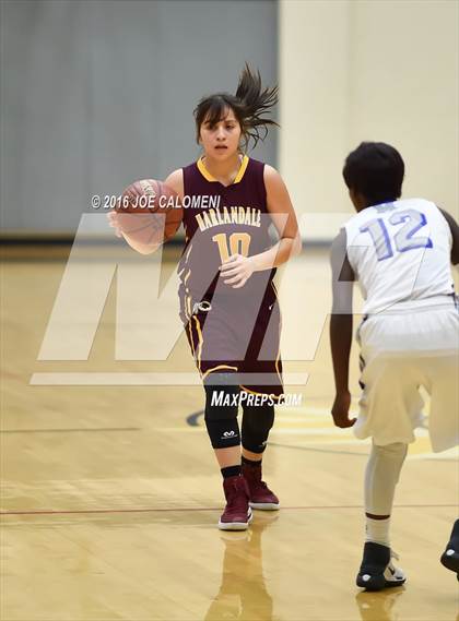 Thumbnail 3 in MacArthur [Douglas] vs Highlands photogallery.