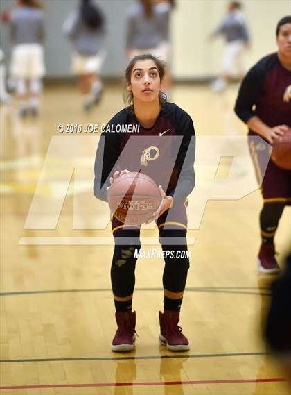 Thumbnail 1 in MacArthur [Douglas] vs Highlands photogallery.