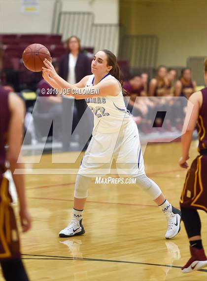 Thumbnail 1 in MacArthur [Douglas] vs Highlands photogallery.