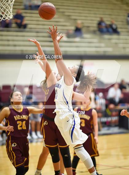 Thumbnail 3 in MacArthur [Douglas] vs Highlands photogallery.