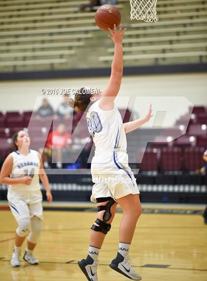 Thumbnail 3 in MacArthur [Douglas] vs Highlands photogallery.