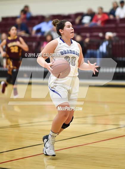 Thumbnail 1 in MacArthur [Douglas] vs Highlands photogallery.