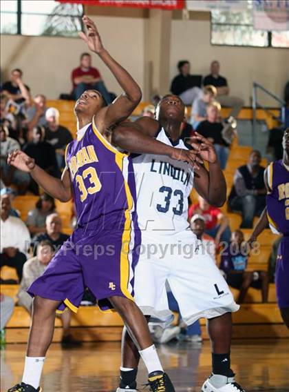 Thumbnail 3 in Lincoln vs. Roman Catholic (City of the Palms Classic) photogallery.