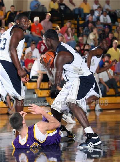 Thumbnail 1 in Lincoln vs. Roman Catholic (City of the Palms Classic) photogallery.
