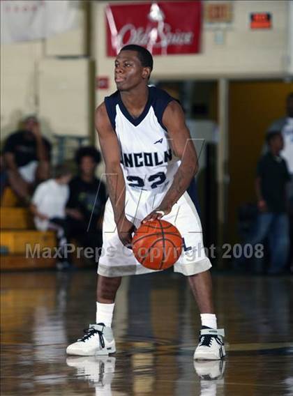 Thumbnail 3 in Lincoln vs. Roman Catholic (City of the Palms Classic) photogallery.