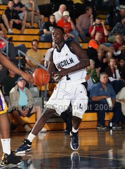 Thumbnail 3 in Lincoln vs. Roman Catholic (City of the Palms Classic) photogallery.