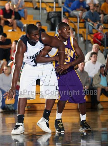 Thumbnail 3 in Lincoln vs. Roman Catholic (City of the Palms Classic) photogallery.