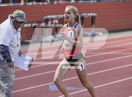 Thumbnail 1 in 51st Annual Loucks Games (Women's 3200 Meter Run) photogallery.