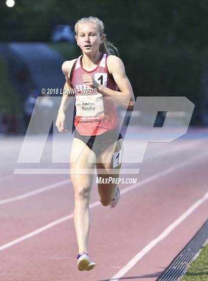 Thumbnail 3 in 51st Annual Loucks Games (Women's 3200 Meter Run) photogallery.