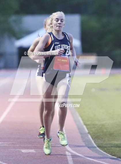 Thumbnail 2 in 51st Annual Loucks Games (Women's 3200 Meter Run) photogallery.