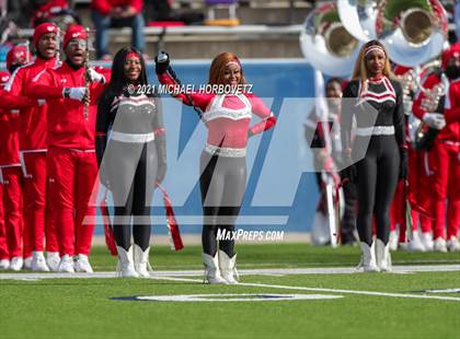 Thumbnail 3 in Guyer vs. Cedar Hill (UIL 6A Division 2 Semifinal) photogallery.