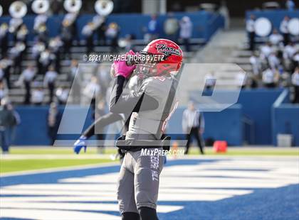 Thumbnail 2 in Guyer vs. Cedar Hill (UIL 6A Division 2 Semifinal) photogallery.