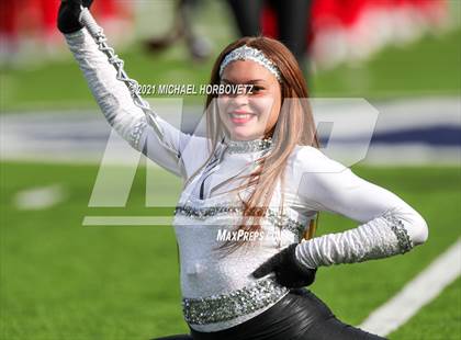 Thumbnail 3 in Guyer vs. Cedar Hill (UIL 6A Division 2 Semifinal) photogallery.