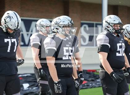 Thumbnail 2 in Guyer vs. Cedar Hill (UIL 6A Division 2 Semifinal) photogallery.