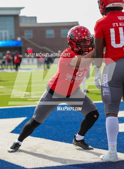Thumbnail 2 in Guyer vs. Cedar Hill (UIL 6A Division 2 Semifinal) photogallery.