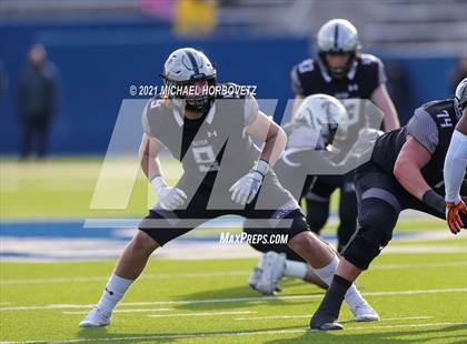Thumbnail 3 in Guyer vs. Cedar Hill (UIL 6A Division 2 Semifinal) photogallery.