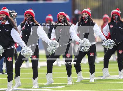 Thumbnail 1 in Guyer vs. Cedar Hill (UIL 6A Division 2 Semifinal) photogallery.