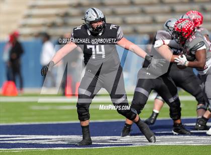 Thumbnail 3 in Guyer vs. Cedar Hill (UIL 6A Division 2 Semifinal) photogallery.