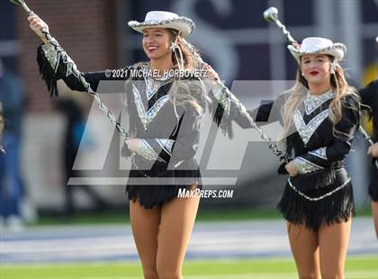 Thumbnail 3 in Guyer vs. Cedar Hill (UIL 6A Division 2 Semifinal) photogallery.
