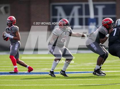Thumbnail 3 in Guyer vs. Cedar Hill (UIL 6A Division 2 Semifinal) photogallery.