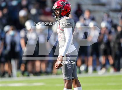 Thumbnail 3 in Guyer vs. Cedar Hill (UIL 6A Division 2 Semifinal) photogallery.