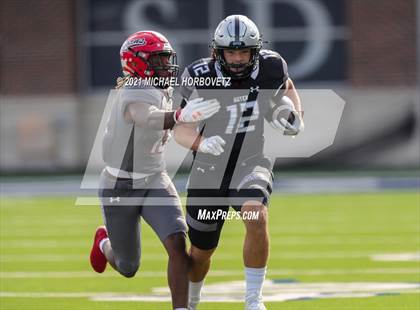 Thumbnail 1 in Guyer vs. Cedar Hill (UIL 6A Division 2 Semifinal) photogallery.