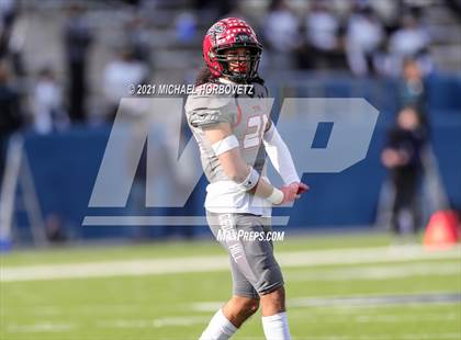 Thumbnail 2 in Guyer vs. Cedar Hill (UIL 6A Division 2 Semifinal) photogallery.