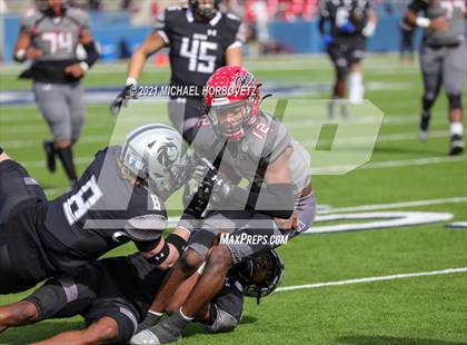 Thumbnail 3 in Guyer vs. Cedar Hill (UIL 6A Division 2 Semifinal) photogallery.