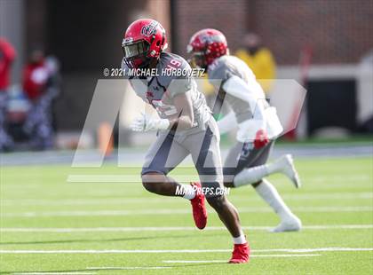 Thumbnail 3 in Guyer vs. Cedar Hill (UIL 6A Division 2 Semifinal) photogallery.