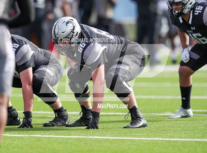 Thumbnail 1 in Guyer vs. Cedar Hill (UIL 6A Division 2 Semifinal) photogallery.