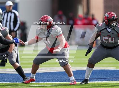 Thumbnail 2 in Guyer vs. Cedar Hill (UIL 6A Division 2 Semifinal) photogallery.