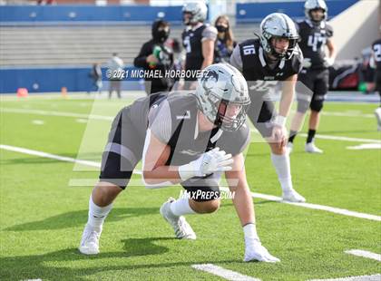 Thumbnail 3 in Guyer vs. Cedar Hill (UIL 6A Division 2 Semifinal) photogallery.