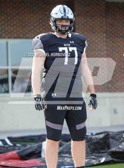 Thumbnail 1 in Guyer vs. Cedar Hill (UIL 6A Division 2 Semifinal) photogallery.
