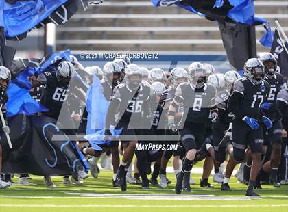 Thumbnail 3 in Guyer vs. Cedar Hill (UIL 6A Division 2 Semifinal) photogallery.