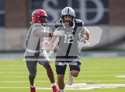 Thumbnail 3 in Guyer vs. Cedar Hill (UIL 6A Division 2 Semifinal) photogallery.