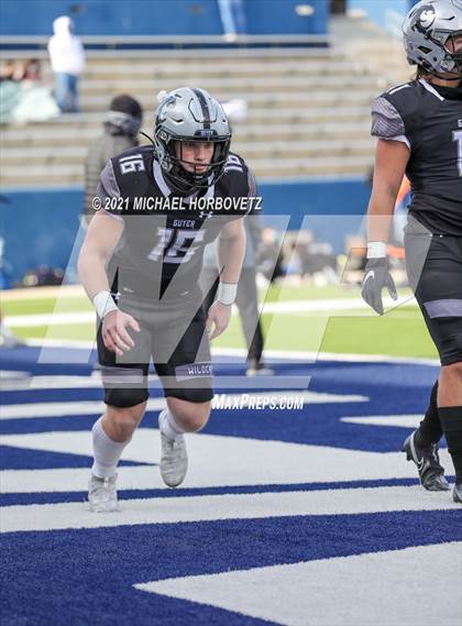 Thumbnail 2 in Guyer vs. Cedar Hill (UIL 6A Division 2 Semifinal) photogallery.